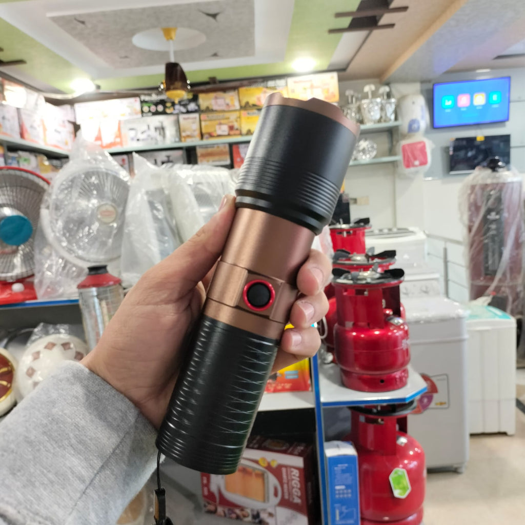 Power Full Flashlight 2000M