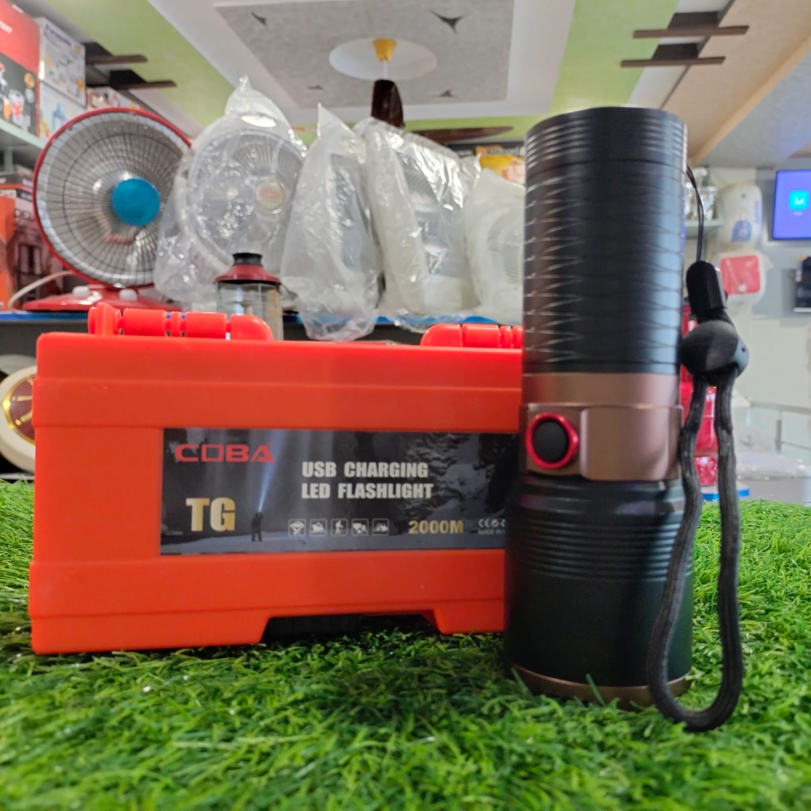 Power Full Flashlight 2000M