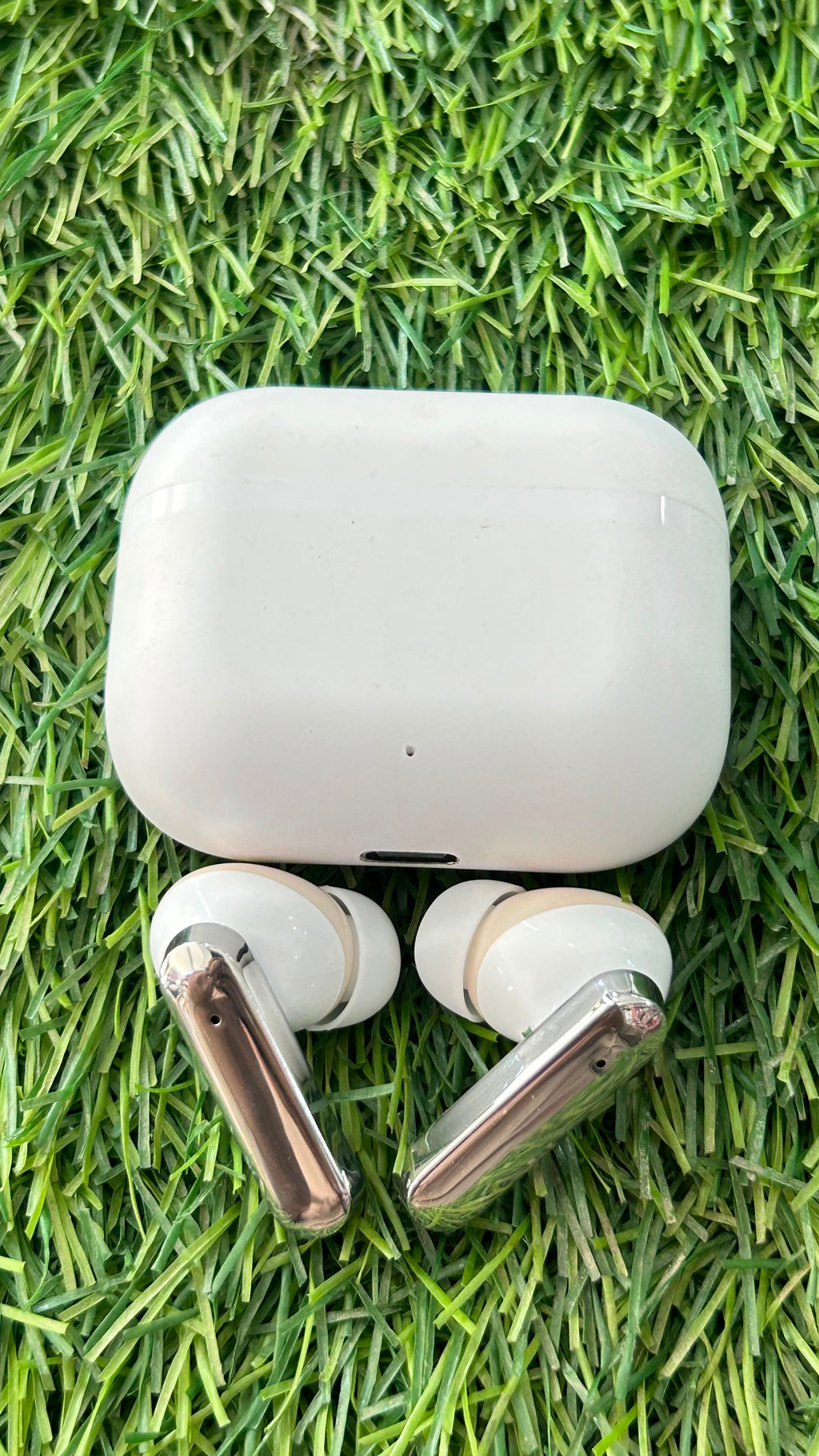 Earbuds Special Edition 2 From JE7 Store