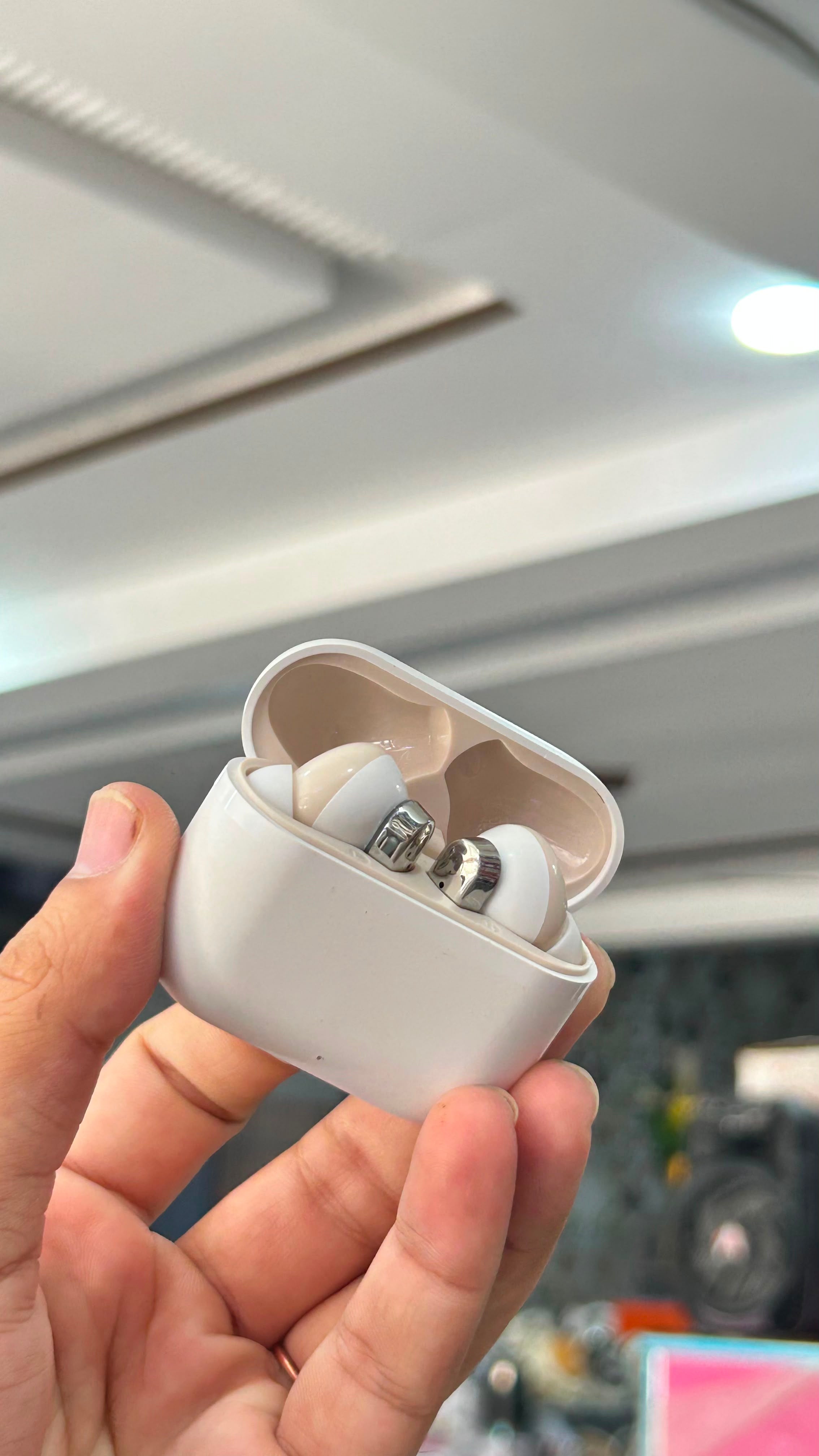 Earbuds Special Edition 2 From JE7 Store